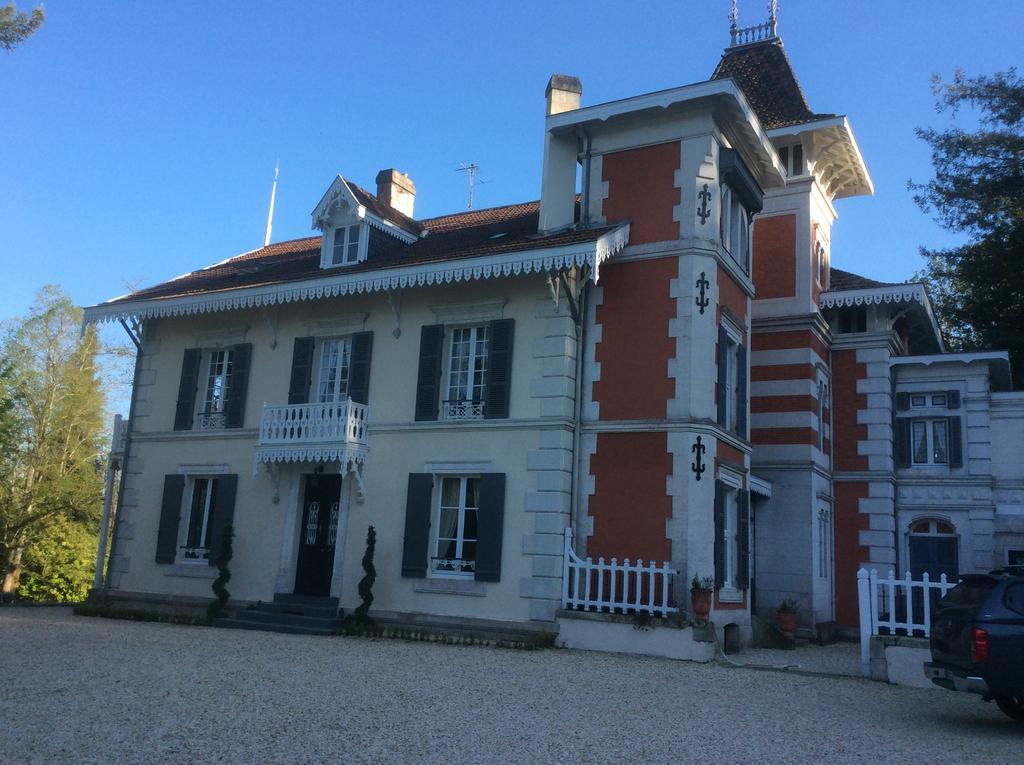 לינה וארוחת בוקר Saint-Séverin Le Chalet De Luxe מראה חיצוני תמונה